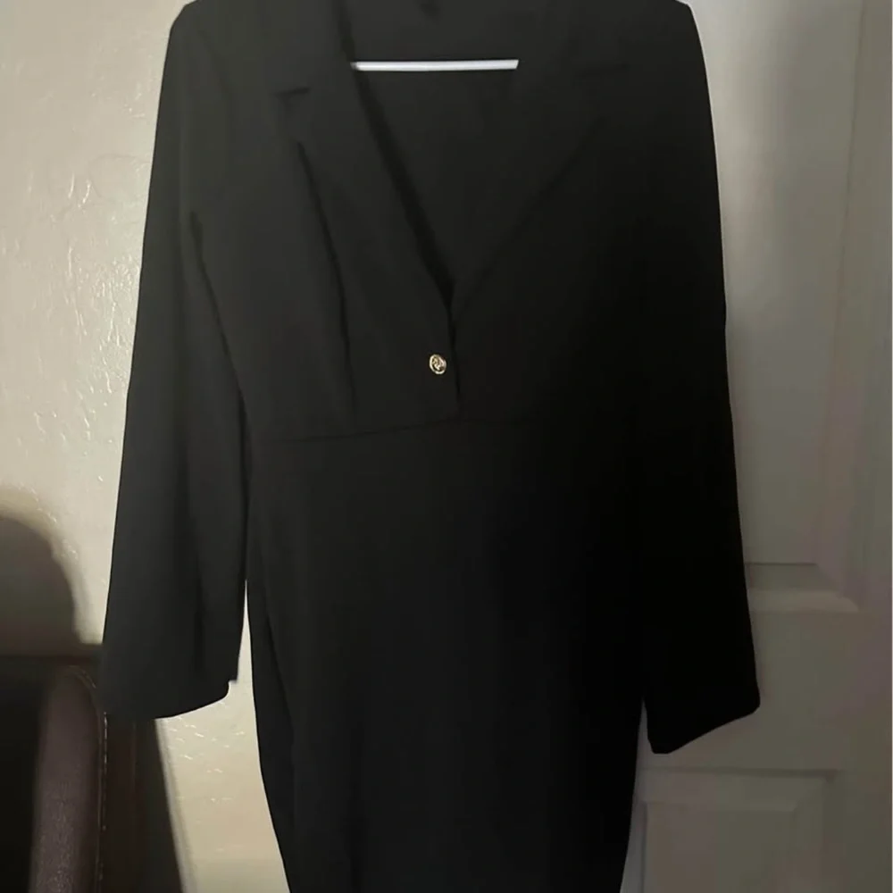 Clothes bundle - Picture 5 of 9